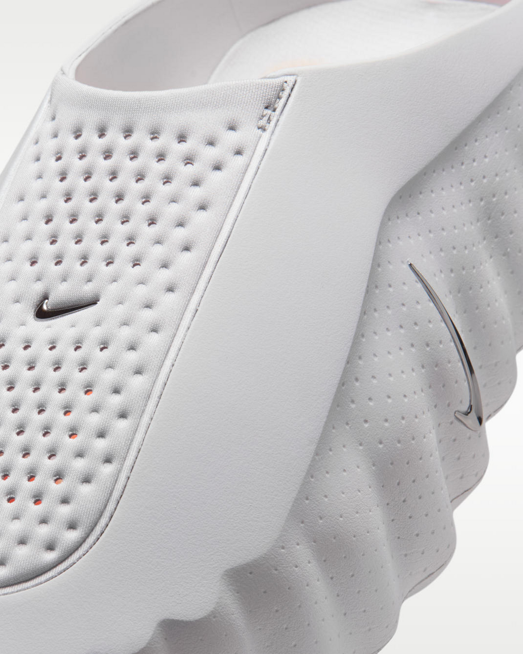 Nike Mind 001 Men's Pregame Mules