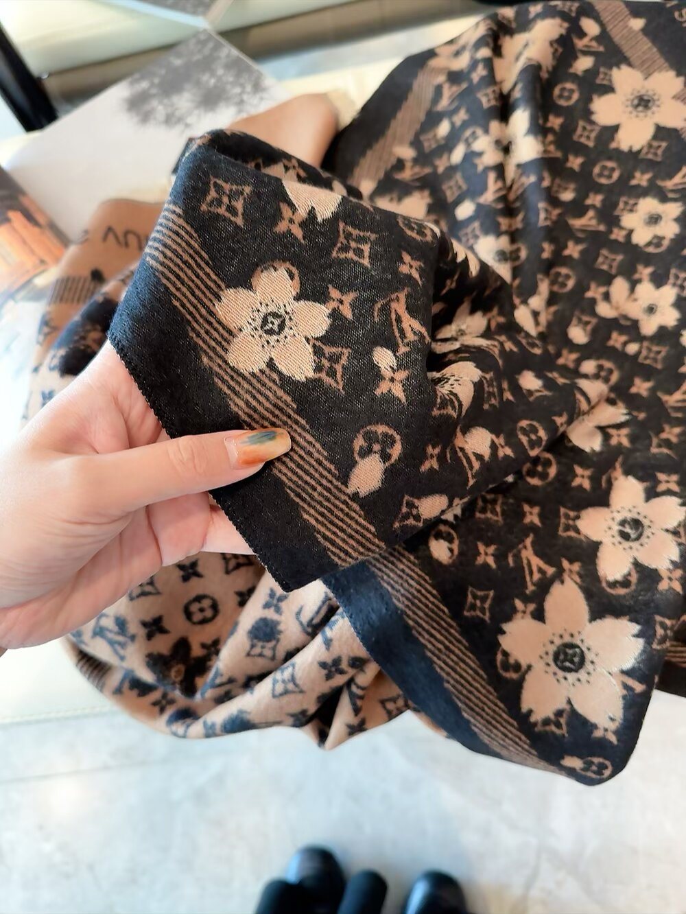 Louis Vuitton Floral Monogram Fringe Scarf — detail