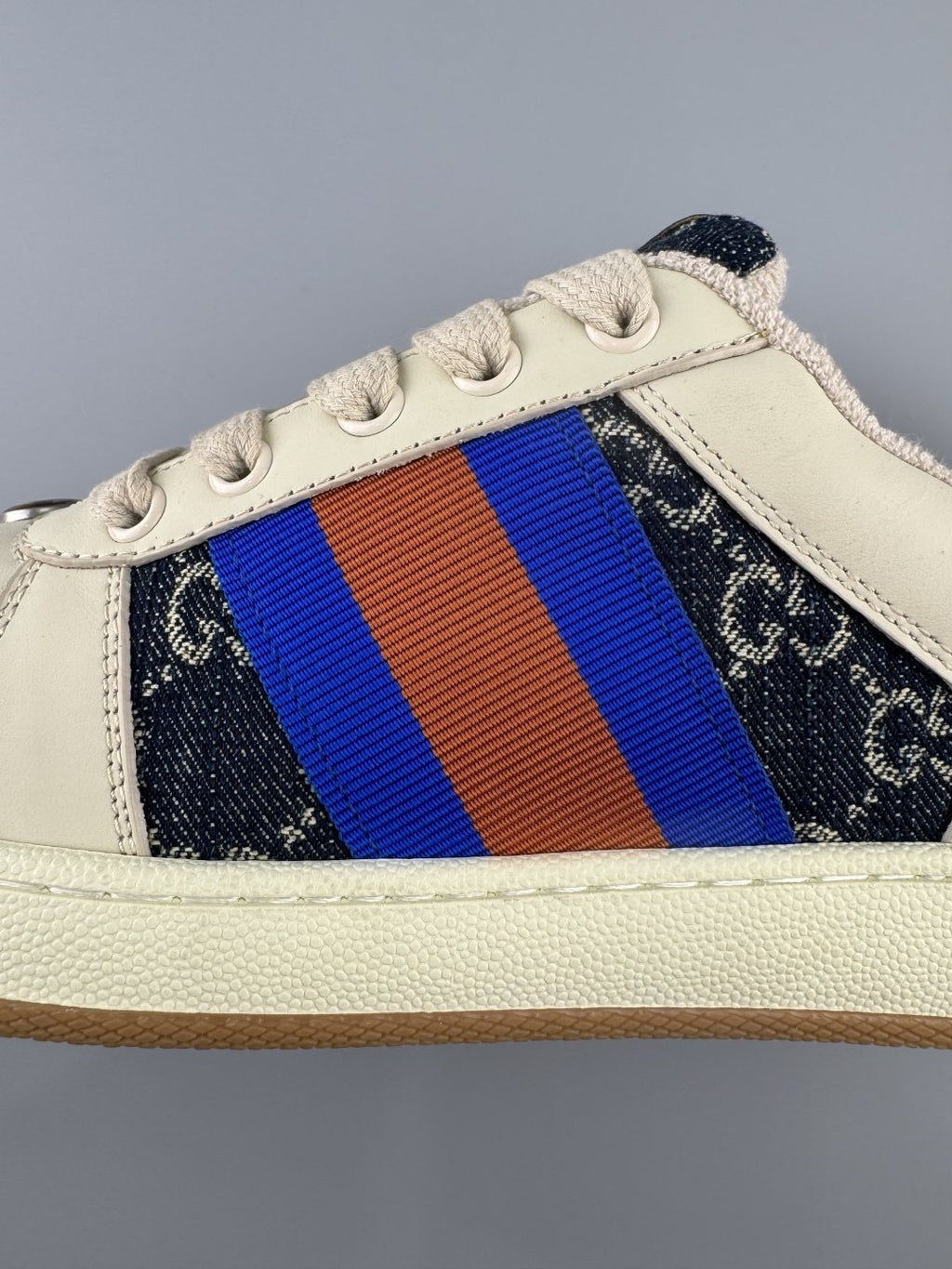 Gucci Cream Stripe Low-Top Sneakers — detail