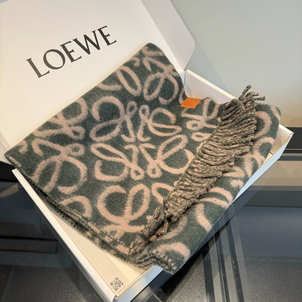 LOEWE Loop-Pattern Fringed Scarf — front