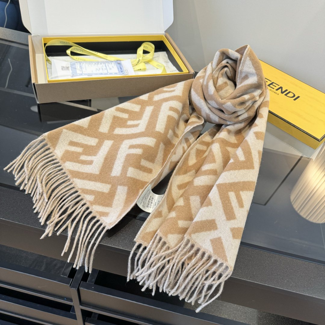 Fendi Geometric Fringed Scarf — front